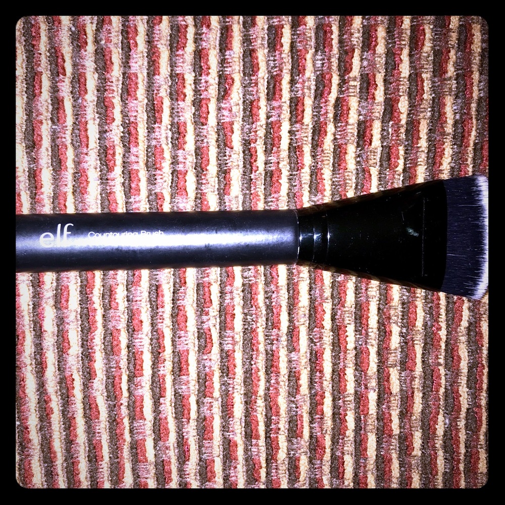 e.l.f. Contour Brush